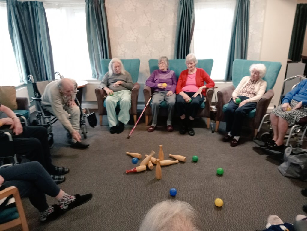 This morning the residents were having zest exercise. After they were playing indoor bowls, target practice with bean bags and skittles. For request: listen to George Michael's greatest hits. They all seemed to have a great time.@AnchorLaterLife @anchorzestwell1 #LGBTplusHM