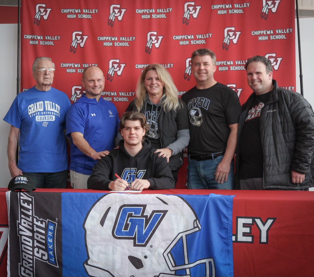 Congratulations to Andrew on signing with Grand Valley State to study Business and play the great game of football.  We are thankful for his Chippewa Valley football coaches, teammates, families & community!  #HWPO  #AnchorUp  #GodsPlan ✝️🙏
