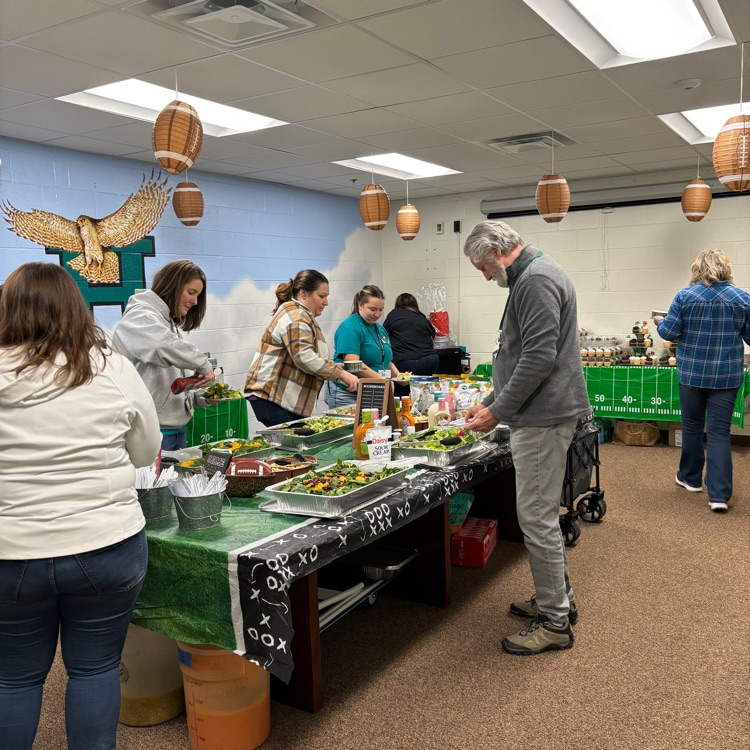 WeAreHickory's tweet photo. Our PTSA is "souper"! They hosted a "Souper Bowl" lunch complete with various soups, chilis, salad, and dessert for our Staffulty! We appreciate their hard work and commitment to our school community ✨🫶🏽 #PTSA #hawkyeah #flyfearlessly #chiefsorniners https://t.co/v1Ng6GjA0j