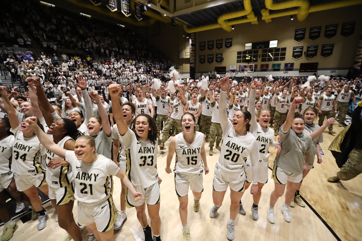 ArmyWP_WBB's tweet photo. The best feeling on earth🤩🤩 https://t.co/OfnNwguFq9