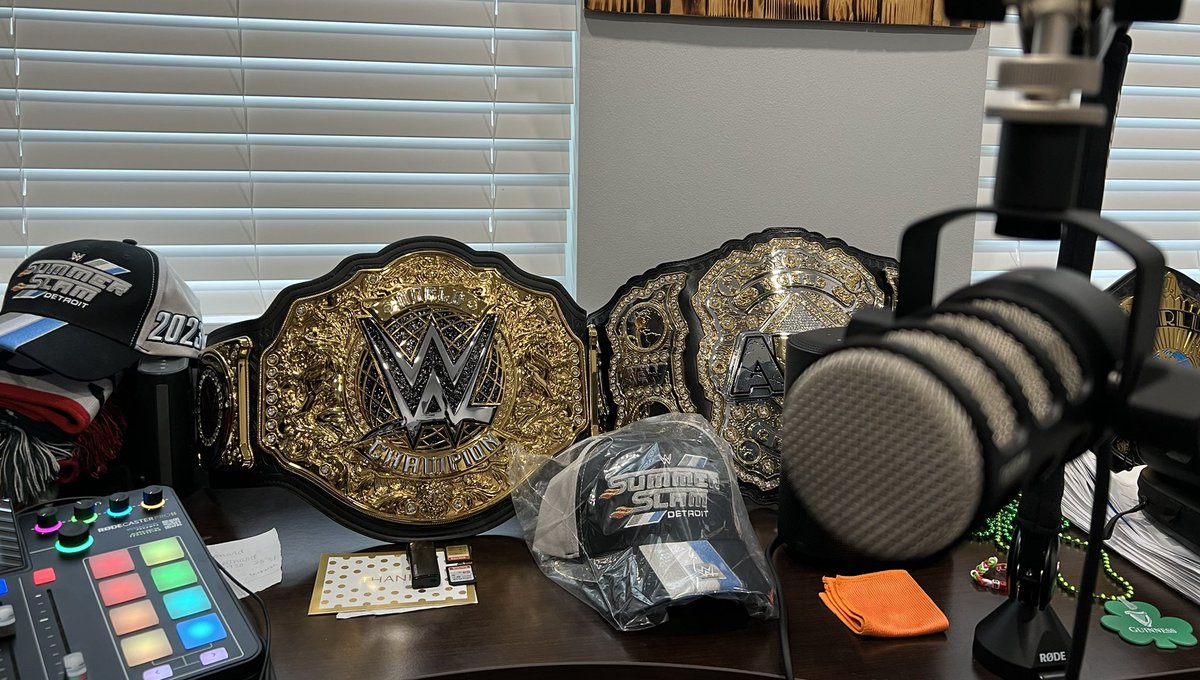 DetroitPodcast's tweet photo. WWE did WHAT???!?!?!
We react this weekend #DocNJock #WWE #Smackdown #Rock @CodyRhodes @AdamRStroz #Podcasts https://t.co/EjZKCfVo89