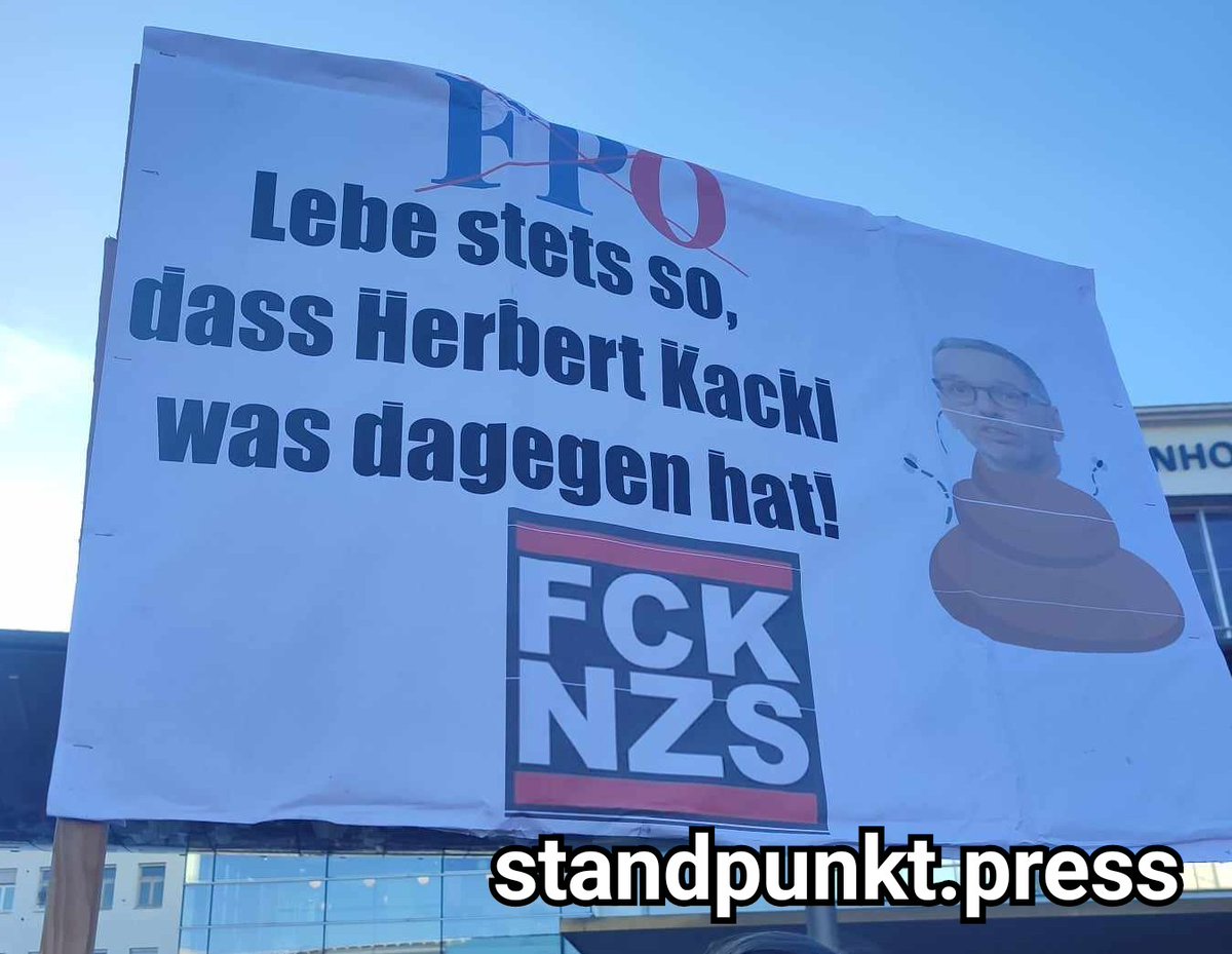 MichaelBonvalot's tweet photo. Vorschlag aus Graz für den künftigen Lebenswandel in Österreich!

#graz0302
#DemoGegenRechts 
#DemokratieVerteidigen https://t.co/DBjJHn7qF3