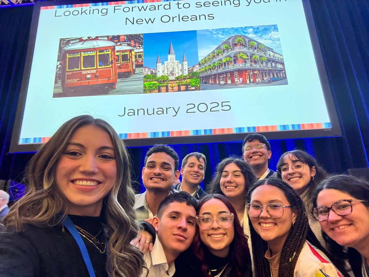 #AMS2024 was a success. Had the opportunity to present two posters, meet wonderful people, catch up with great friends, and celebrate the accomplishments of Puerto Ricans who have paved the way for us. Thank you to everyone who made this possible. See you all next year!