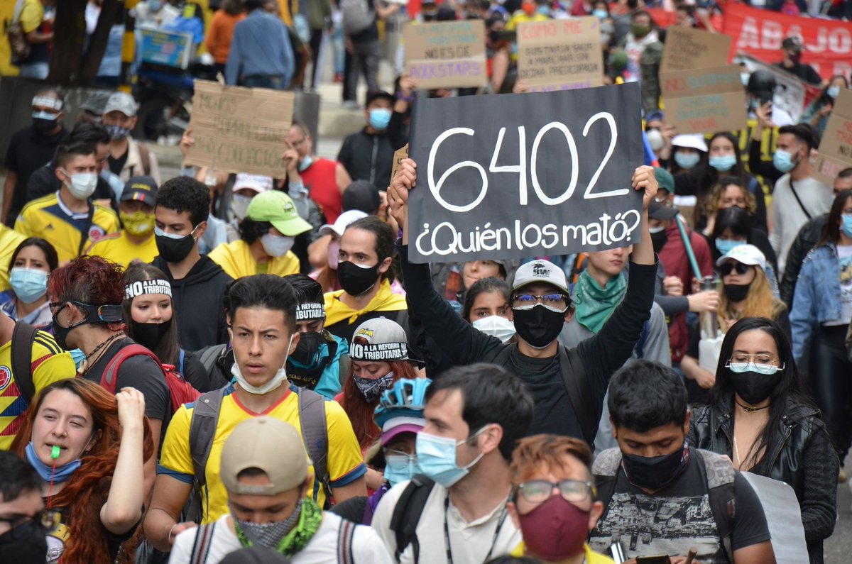 lFollowers2's tweet photo. Nos estamos organizando en cada rincón de Colombia, cualquier intentó de golpe de estado desde el Senado o desde el CNE , será  respondido con el #ParoNacional más grande de la historia de colombia, te sumarias?

Si  ❤️ y 🔁 
Que hay que hacer?  💬
#DefensaDePetro https://t.co/ByMgCOWa9b