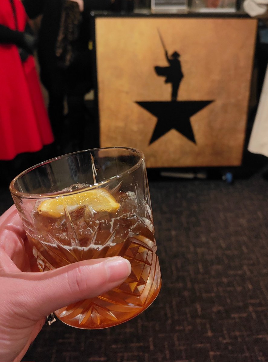 88JSC's tweet photo. " in the room where it happened"
Well, the @PalaceAndOpera at least #Hamilton # https://t.co/H3XN3DX7T2