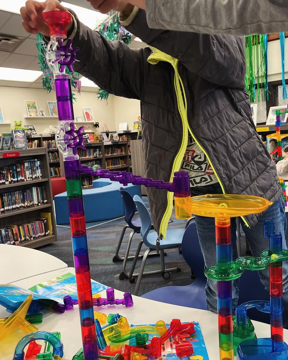 c_jackson78's tweet photo. This week we read “Skater Cirlo” in kinder we also learned about magnetism were we separated things that were magnetic and non-magnetic and in 1st and 2nd we learned about motion and built marble runs. Lots of fun learning in the @VoigtLibrary @VoigtAIA_RRISD https://t.co/Zk0kg1R3Ud