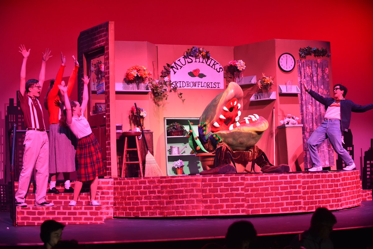 stviatortheatre's tweet photo. Congratulations to the Dentist Cast on another incredible performance last night! Don’t miss the Florist Cast’s “finale ultimo” performance tonight at 7:00p! Tickets available via link in bio or at the door! 💐🎶🎟️ https://t.co/viw5bFun5N