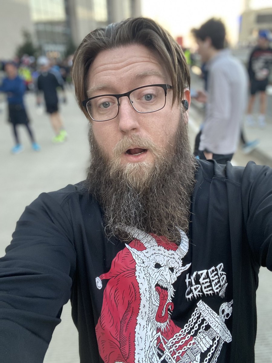 LDrewit's tweet image. Super cool 5k this morning!!! Ran a decent time too for getting over being sick!!! #letsdrewthis #iwasrunning #hyzercreepdg #Teamteeboxsox #teamfullblastdg