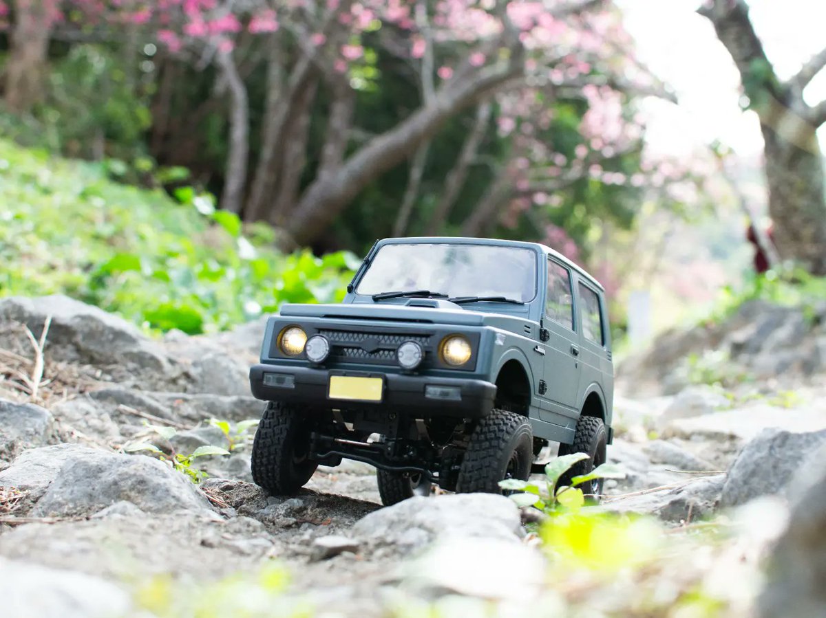 10200C's tweet photo. カンヒザクラの花見ジムニー
#wplrc https://t.co/geBIZfyo2D
