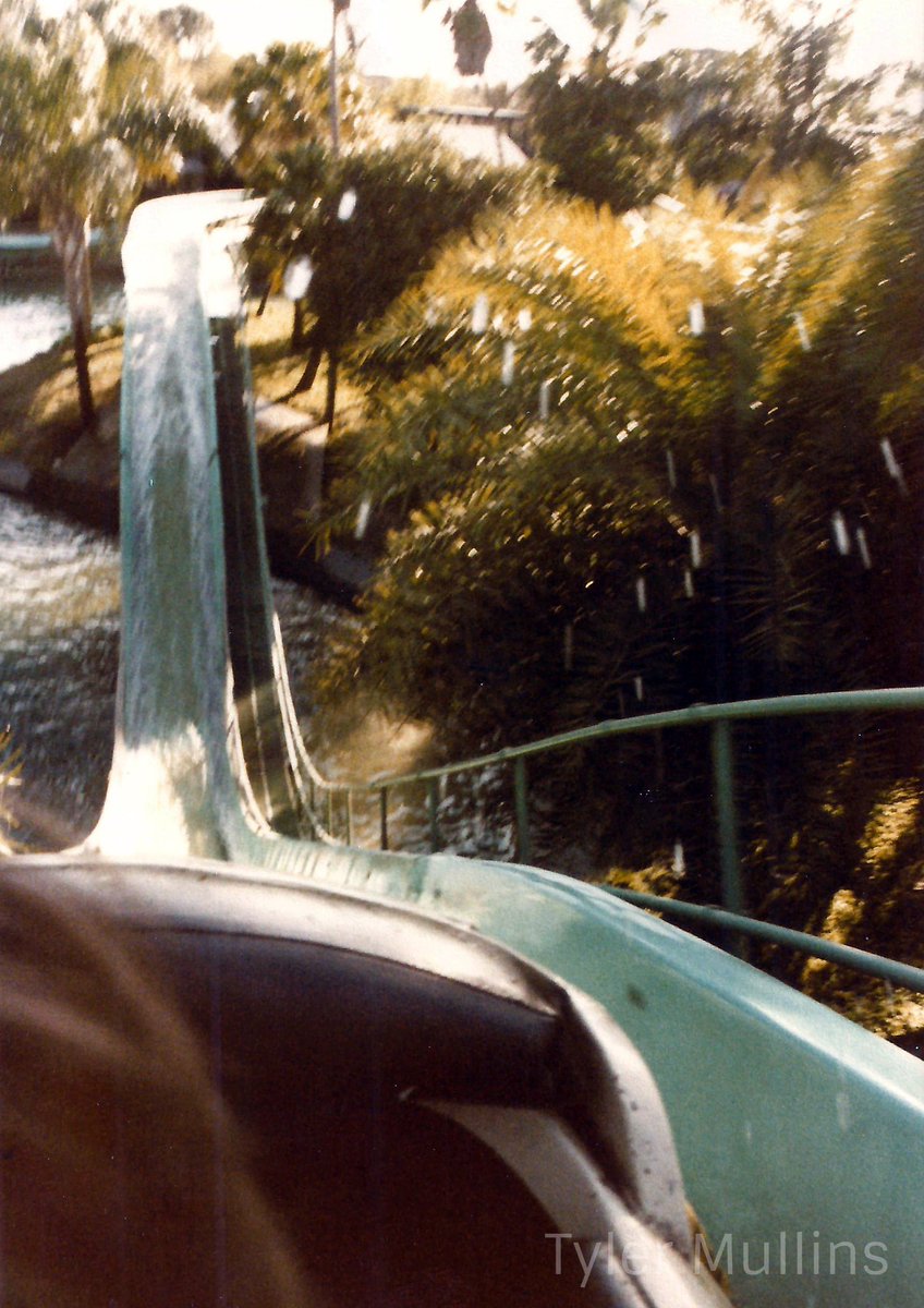 TyMullins's tweet photo. @SeaworldH Here’s the photographic proof, from a late 1970s visit to the park. https://t.co/T2UrnJ0C4z