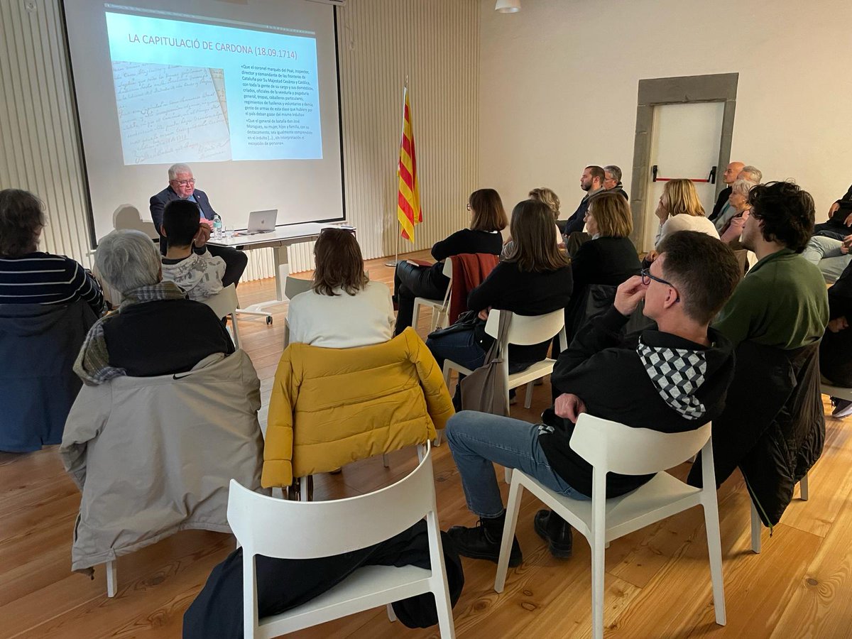 Tret de sortida de l' #AnyDesvalls, amb una interessant conferència del professor Agustí Alcoberro a la Casa de Cultura el Mallol de St. Hipòlit de Voltregà, en el marc de la commemoració dels <a href="/fetsdelagleva/">Fets de la Gleva 2024</a>. <a href="/ajSantHipolit/">Ajuntament de Sant Hipòlit de Voltregà</a> #Osona #CatalunyaCentral