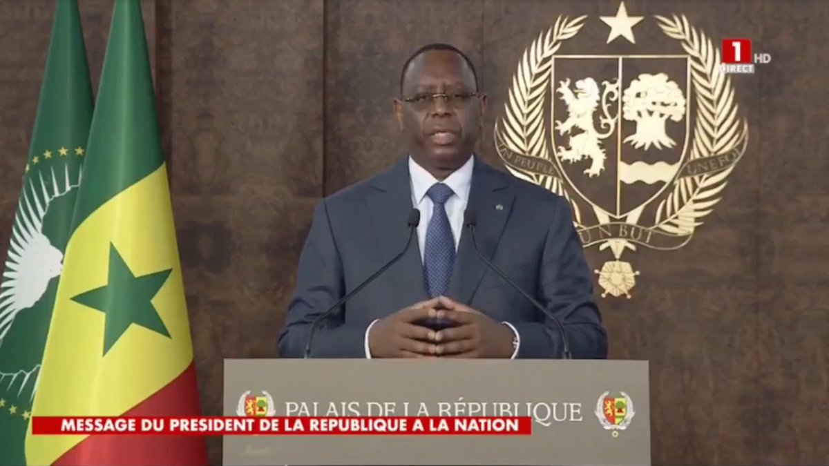guyandrelasme's tweet photo. Le coup de Marteau de Macky Sall au SENEGAL. https://t.co/2m0lG49IpW