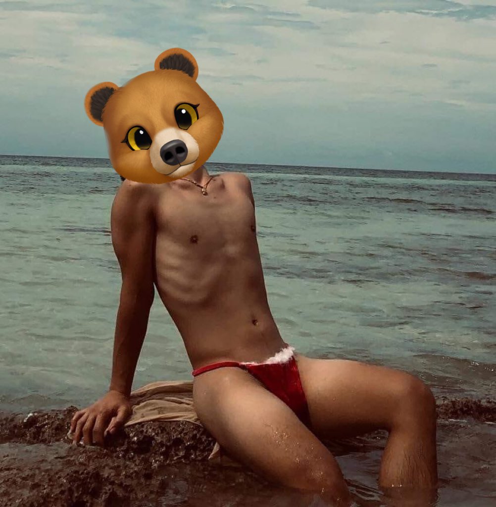 dakstudent's tweet photo. Claus #AlterCebu https://t.co/cVeAHS6S0N