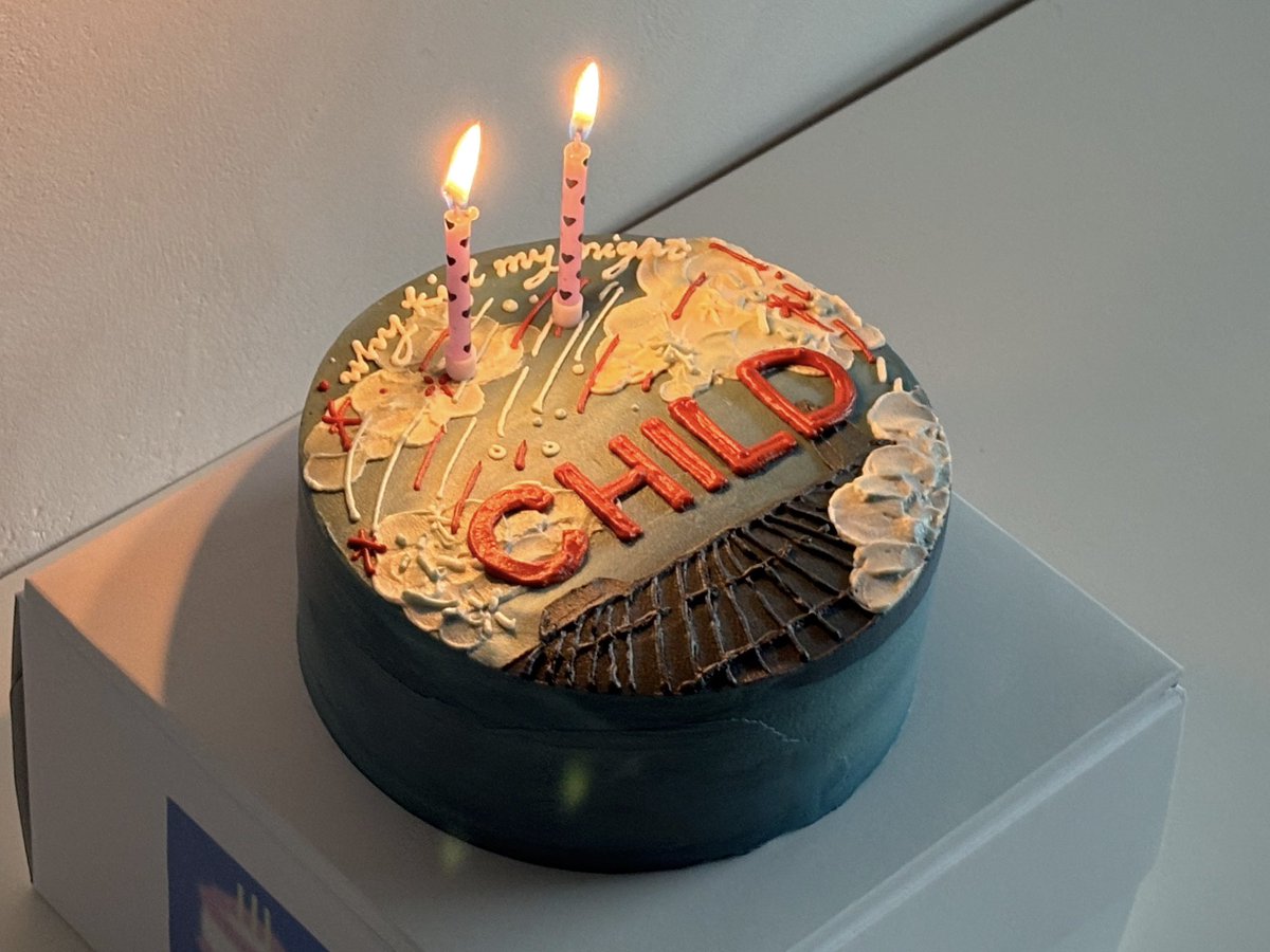 차일드 두살이애✌🏻맠땨땨✌🏻
#2YEARSwithCHILD
#차일드_2살됐어요_축하해