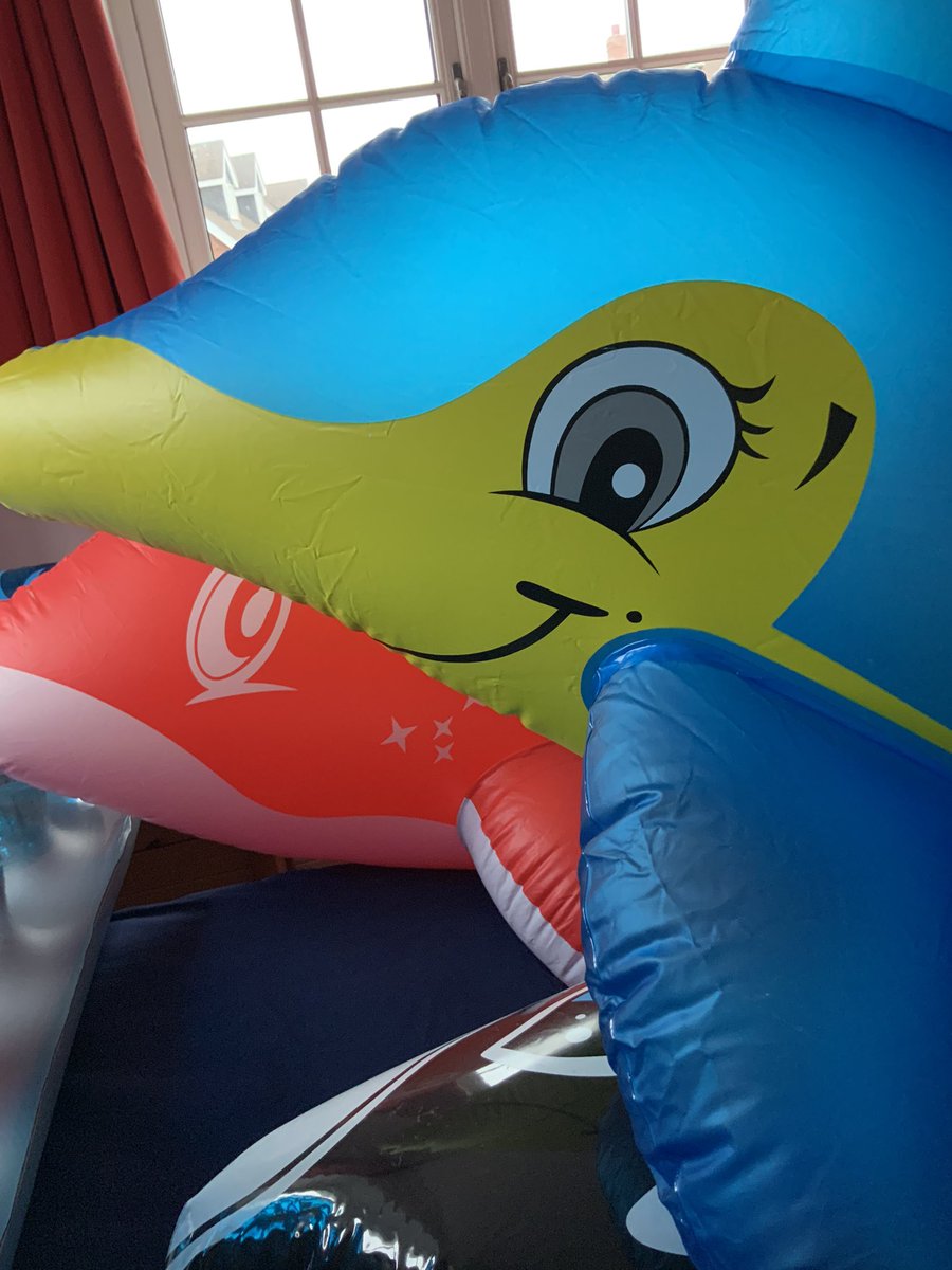 fenrisulfr_wolf's tweet photo. Even more #SqueakySaturday #SqueakEnd https://t.co/4L1qIdfuTu