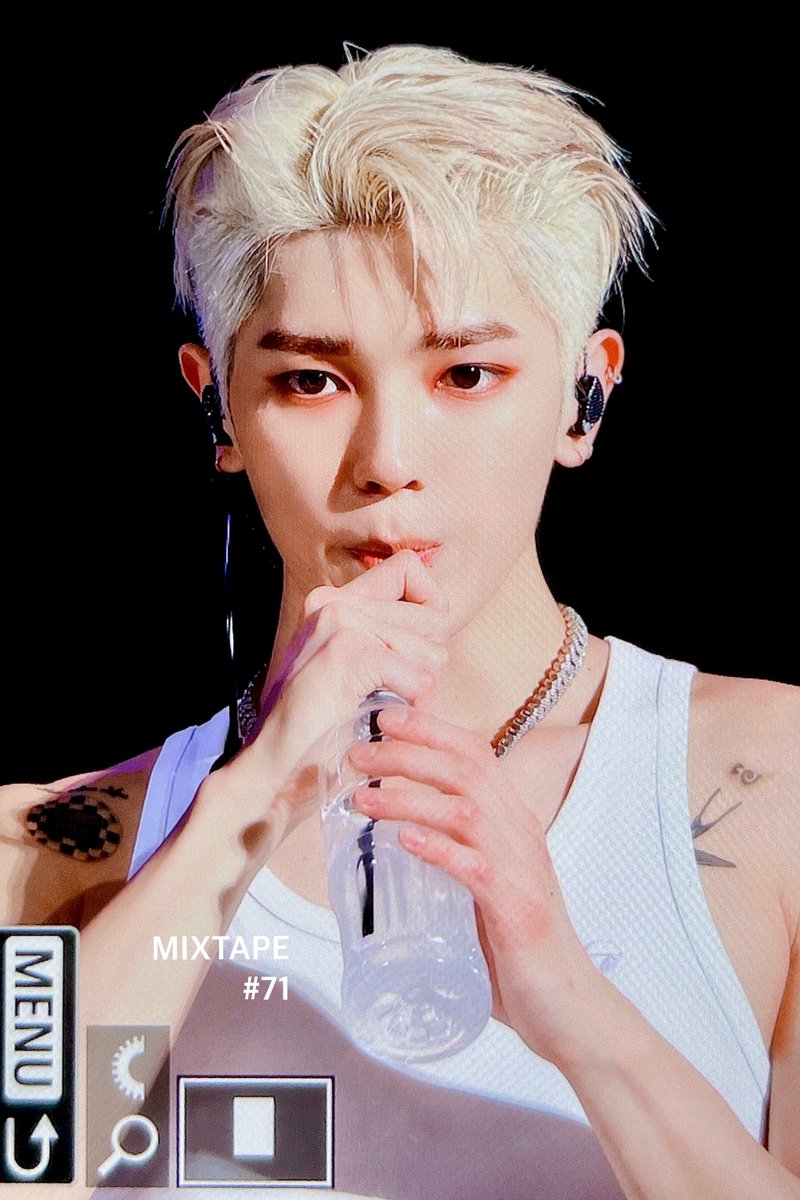 MIXTAPE_71's tweet photo. 240203 THE UNITY IN MACAU DAY1
물마시깅🚰
#태용 #TAEYONG #テヨン https://t.co/OrtJfY82Ps
