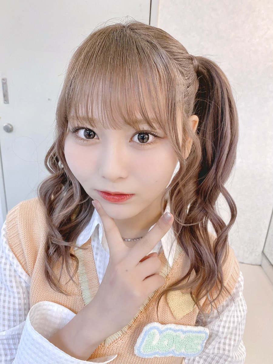 hana_oba's tweet photo. 24歳になりました 🎂🤍 https://t.co/ejZd3aVnx8