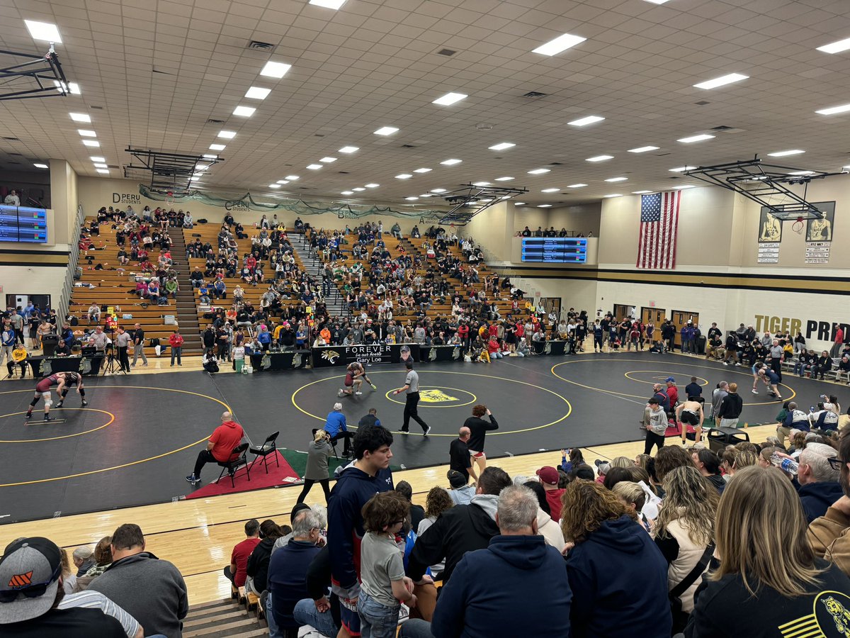 TValleyAth's tweet photo. First stop of the day…

Wrestling Regionals @ Peru! #GoVikings https://t.co/PLpfNVHViX