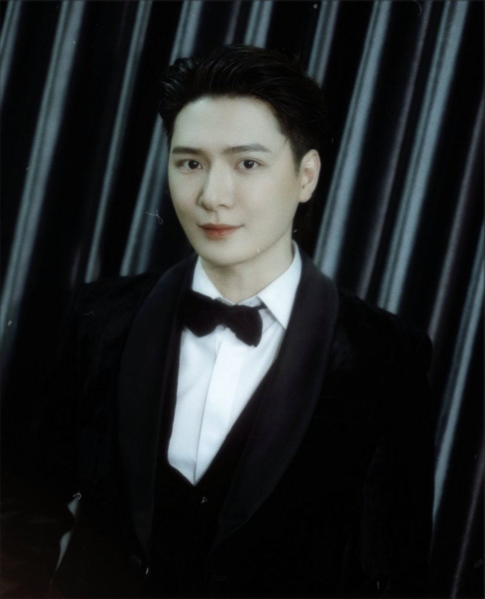 dimpledkit's tweet photo. 🎶I used to hear a simple song
That was until you came along💗
#KristPerawat https://t.co/5qC0YGTJ9r