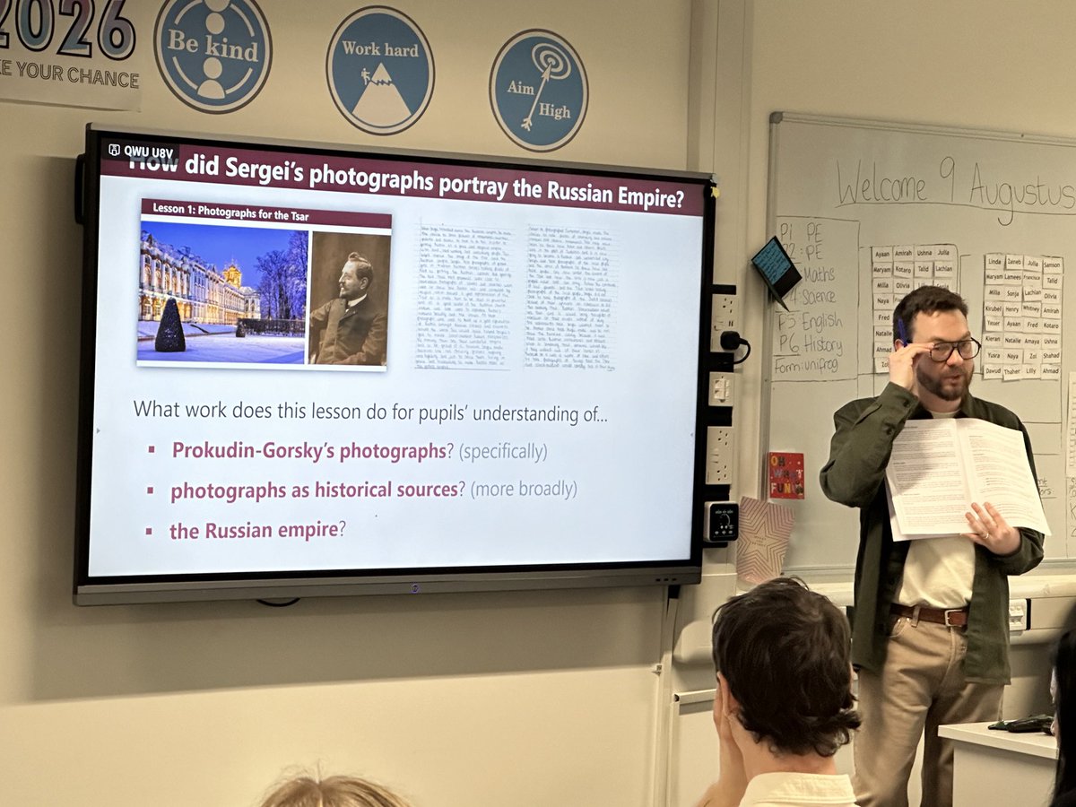 We need to “look over Sergei’s shoulder” to understand these photographs. We need to learn all about it before it became a “source”. A masterclass from ⁦@michaeldoron⁩ #Soane24