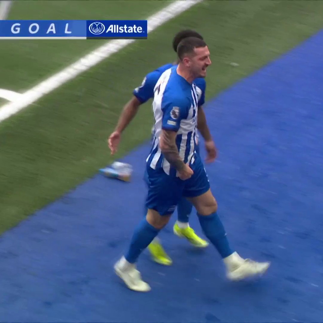 Lewis Dunk opens the scoring for Brighton with barely two minutes played! 🔵⚪️📺 @USANetwork