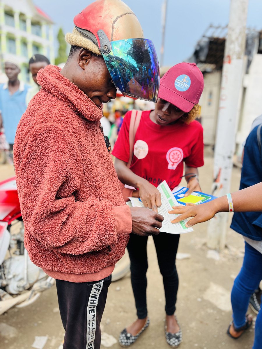 Initiative des jeunes filles en action tweet media