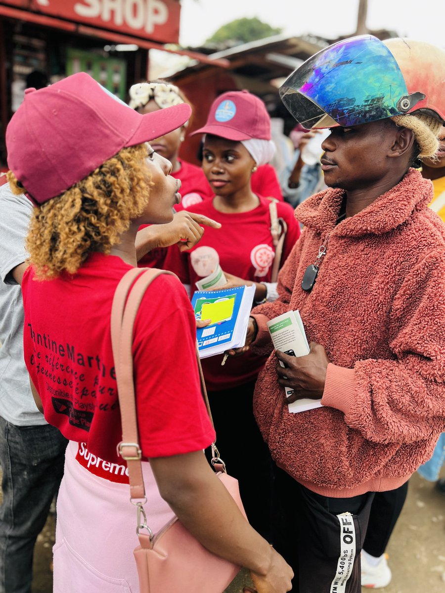 Initiative des jeunes filles en action tweet media