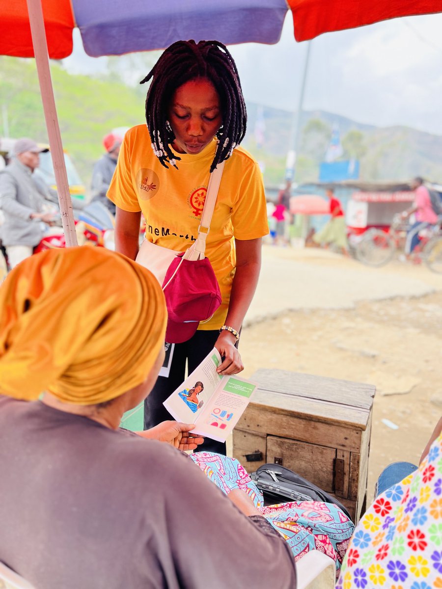 Initiative des jeunes filles en action tweet media