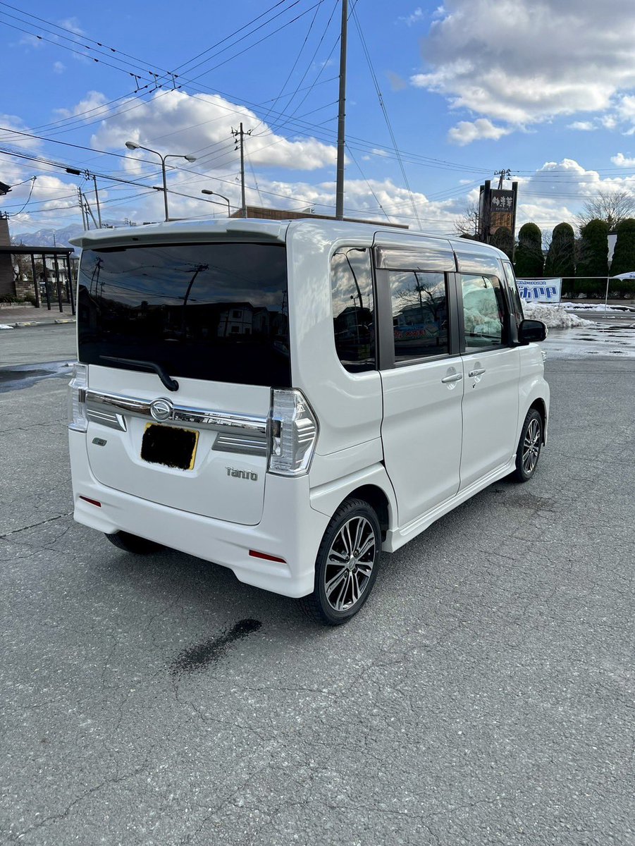DOUmOKoNnitIA's tweet photo. 平成27年式 タント
走行距離 94760 距離伸びます
車検2年
65万
#車売ります 
#拡散お願いします https://t.co/heARfBEQB0