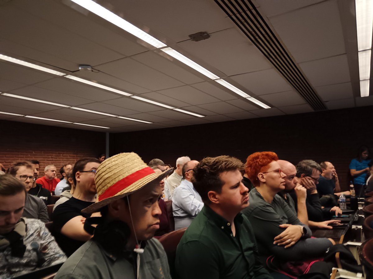 linagora's tweet image. #fosdem24 Devrooms are full house too 💪👍🇪🇺 #opensource
w/ @fosdem