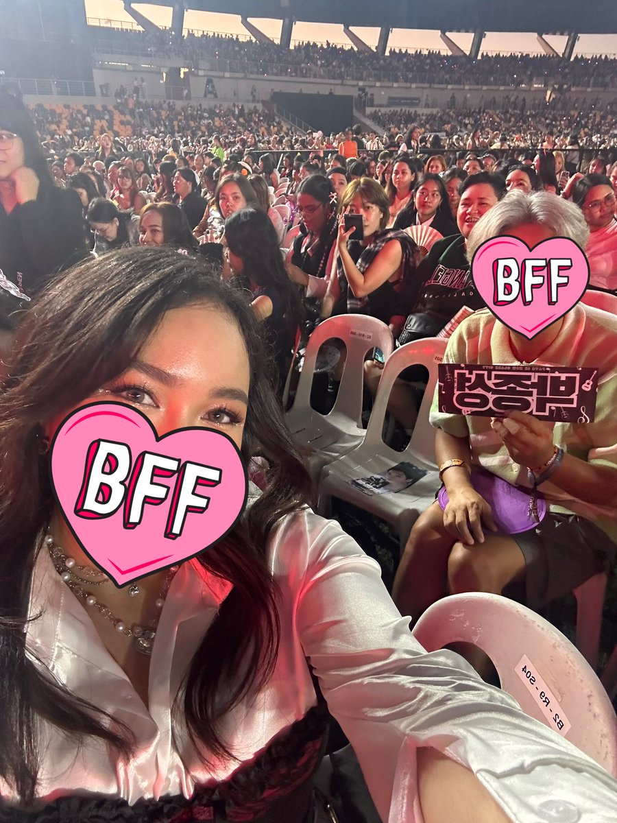 jwonmyheart_'s tweet image. me and jay’s dad are besties rn. 🤝🏻
PLS HE IS SO SWEET!! 😭😭 #FATE_IN_NEWCLARK_CITY 240203