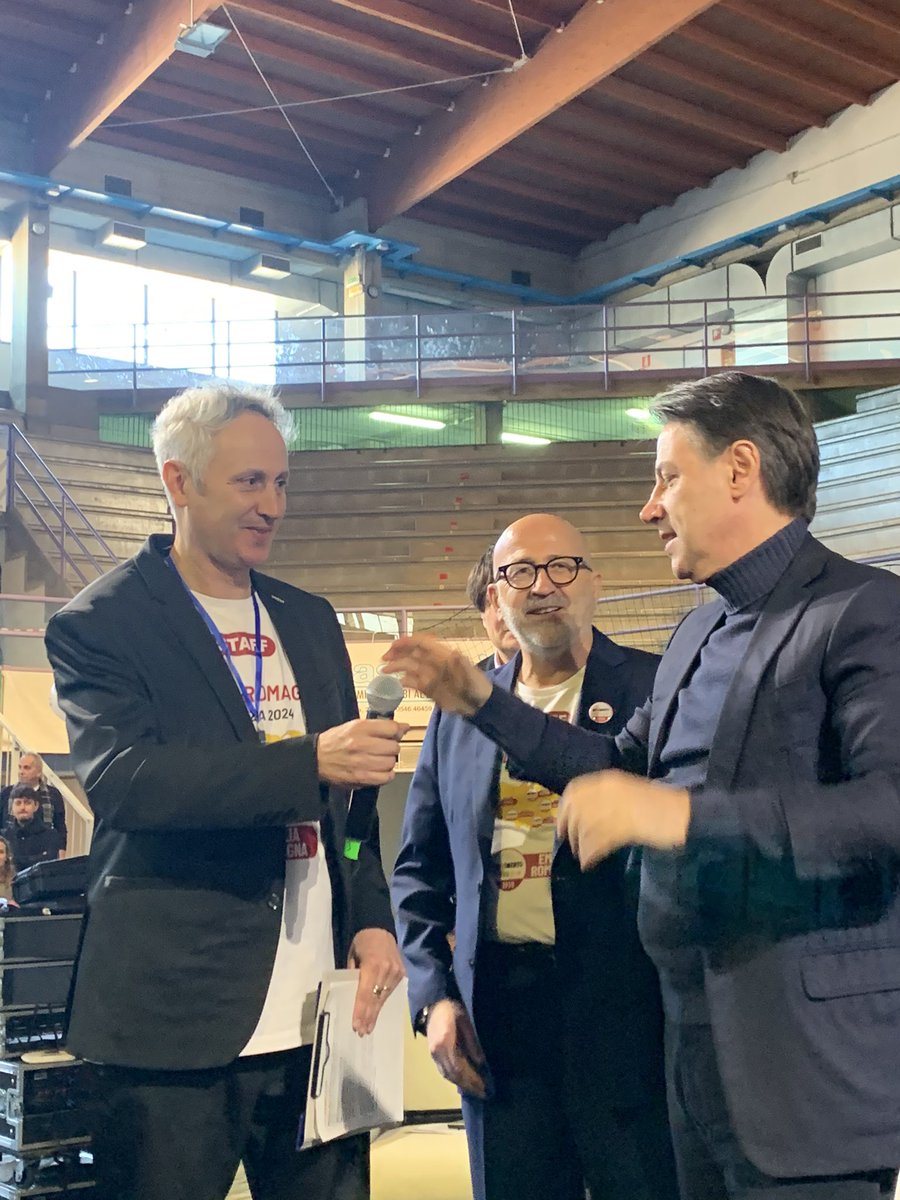 Forever_Purple's tweet photo. Assemblea regionale #EmiliaRomagna del @Mov5Stelle oggi a #Faenza insieme a @GiuseppeConteIT e tanti portavoce #M5S per parlare di #Alluvione e relativi progetti, #TransizioneEnergetica e #Giustizia.
⭐️⭐️⭐️⭐️⭐️ @CroattiMarco @gablanzi @SilviaPiccinini @GiuliaSarti86 https://t.co/v8LVkwMeLp