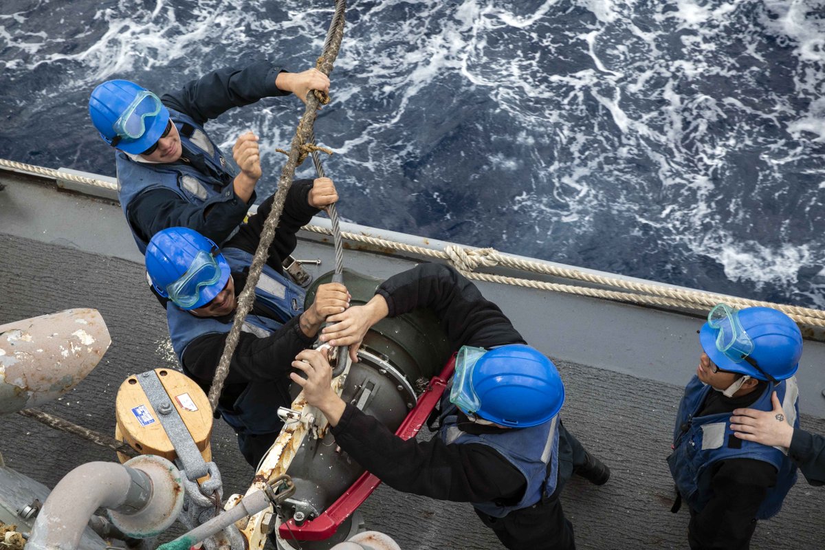 U.S. Navy Sailors aboard the Arleigh Burke-class guided-missile destroyer USS Sterett (DDG 104) conduct a fueling-at-sea with Military Sealift Command fleet replenishment oiler USNS John Ericsson (T-AO 194).

#USNavy | #MSCDelivers