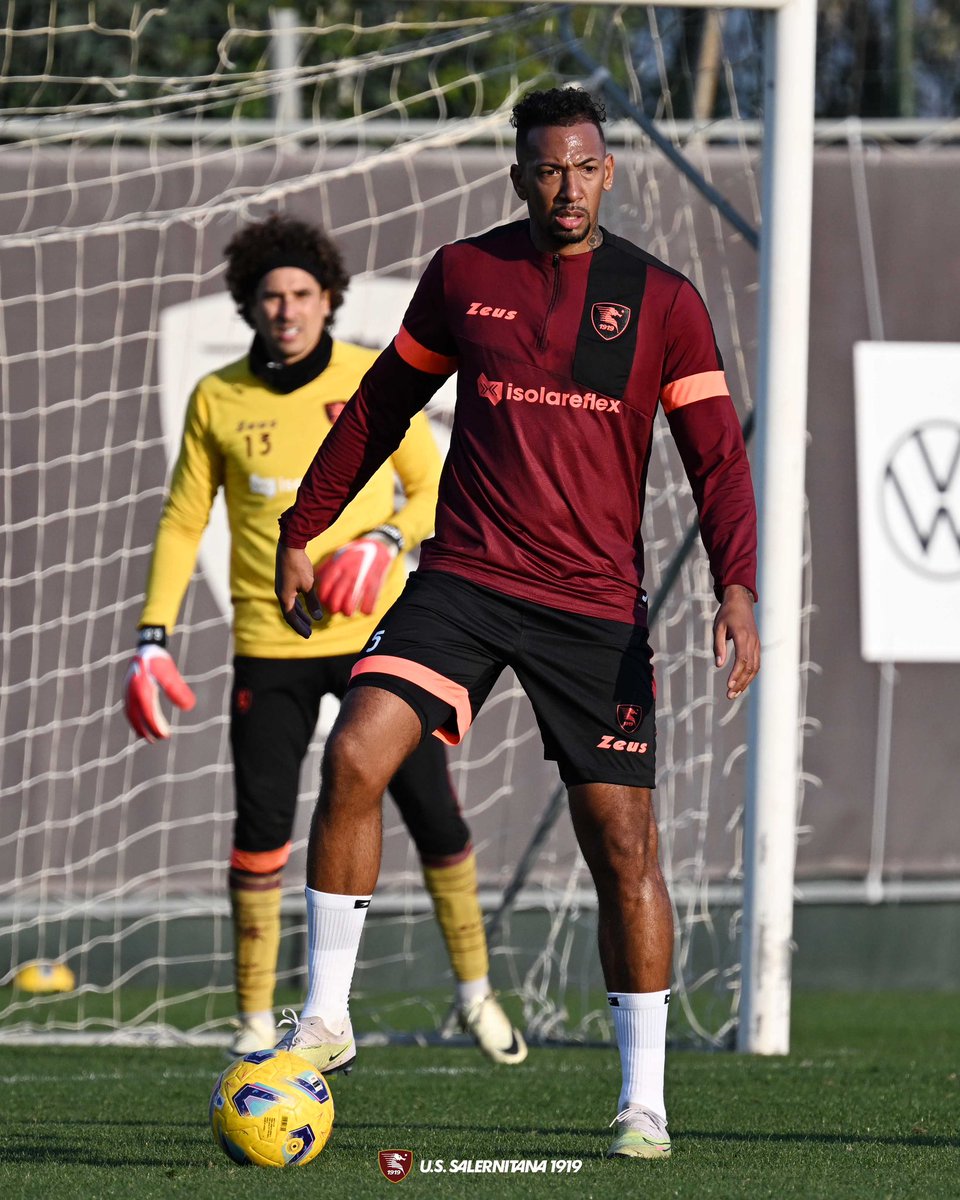 🇱🇻 First training for Jerome Boateng 👊 #Boateng #macteanimo #forzagranata #salernitana #uss1919