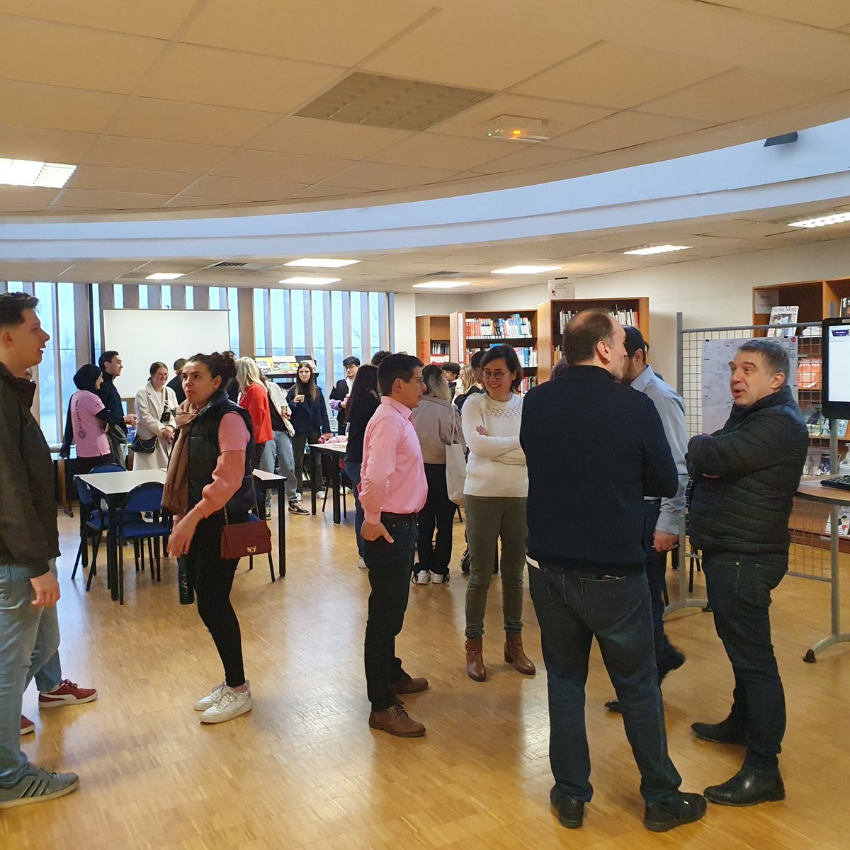 IUT Lyon 1 (@iutlyon1) on Twitter photo La portes ouverte du site de Bourg-en-Bresse se déroule depuis 9h et jusqu'à 15h
Avec la formation #PASS et la préparation <a href="/PolytechLyon/">Polytech Lyon</a>
Et nos formations #gbSAB, #MT2E, #GEA et #INFO La portes ouverte du site de Bourg-en-Bresse se déroule depuis 9h et jusqu'à 15h
Avec la formation #PASS et la préparation <a href="/PolytechLyon/">Polytech Lyon</a>
Et nos formations #gbSAB, #MT2E, #GEA et #INFO