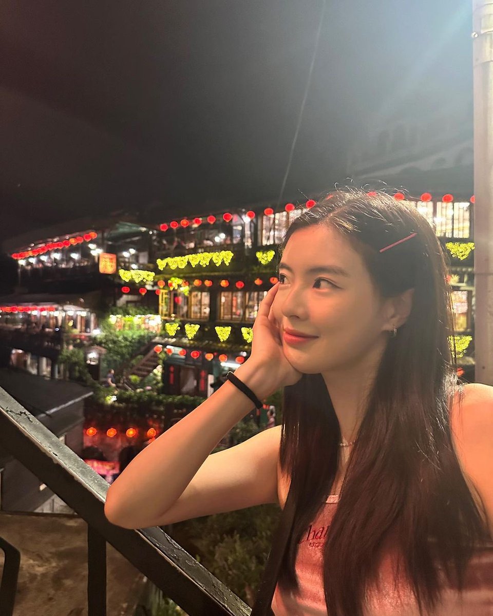 sunbinsarchive's tweet photo. 🌆

#이선빈 #LeeSunBin https://t.co/VKFUwvM87s
