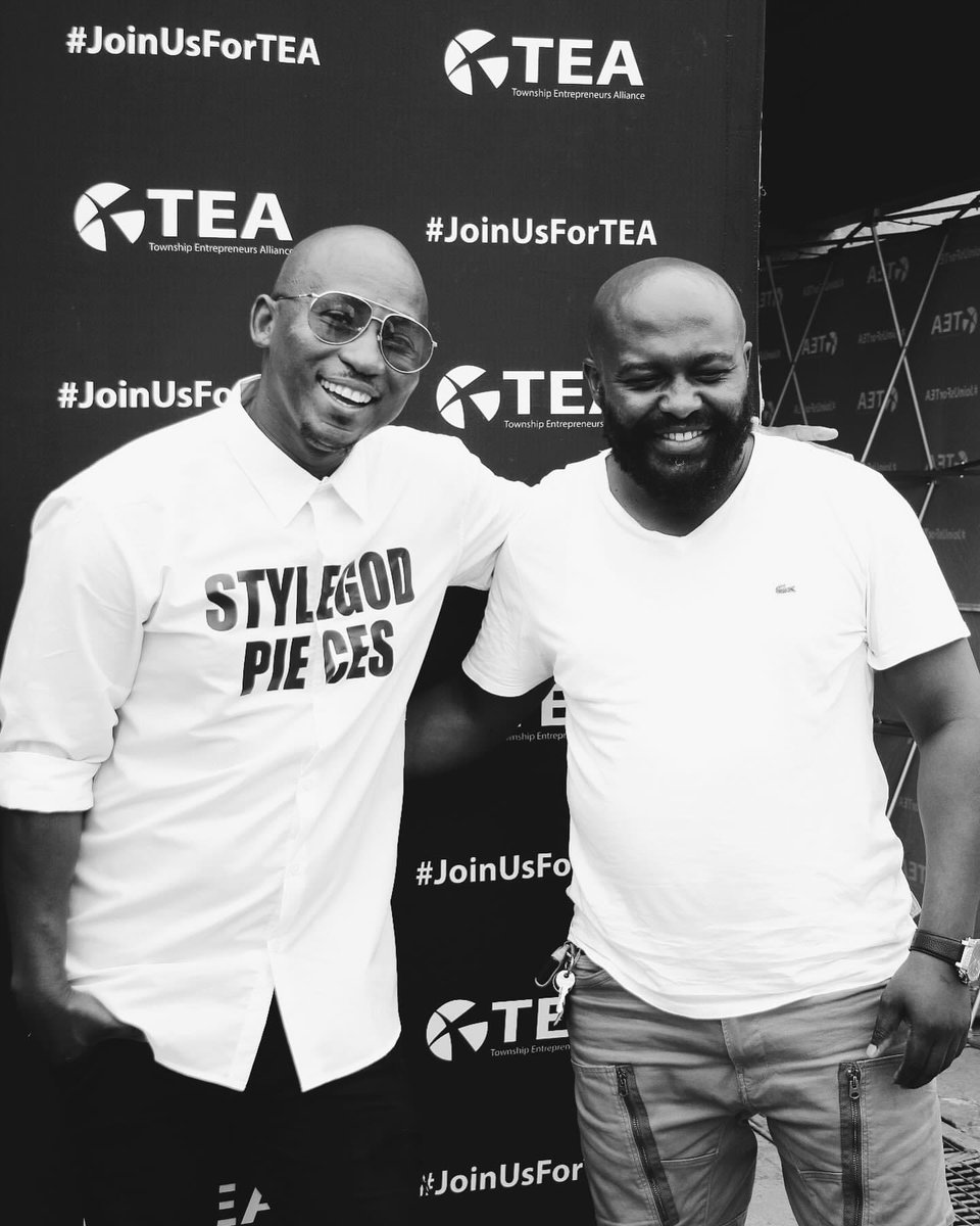 KhuliChana's tweet photo. Home🖤

Love that second slide pose😂

📸: @ArtInTheMusic https://t.co/n2JaY2VEj0