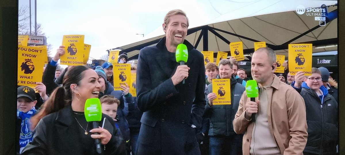 jstroud3's tweet photo. @footballontnt not shying away from the Everton #PLCorrupt protest like @SkySportsPL #Everton #EFC #UTFT https://t.co/tGe03oux3W
