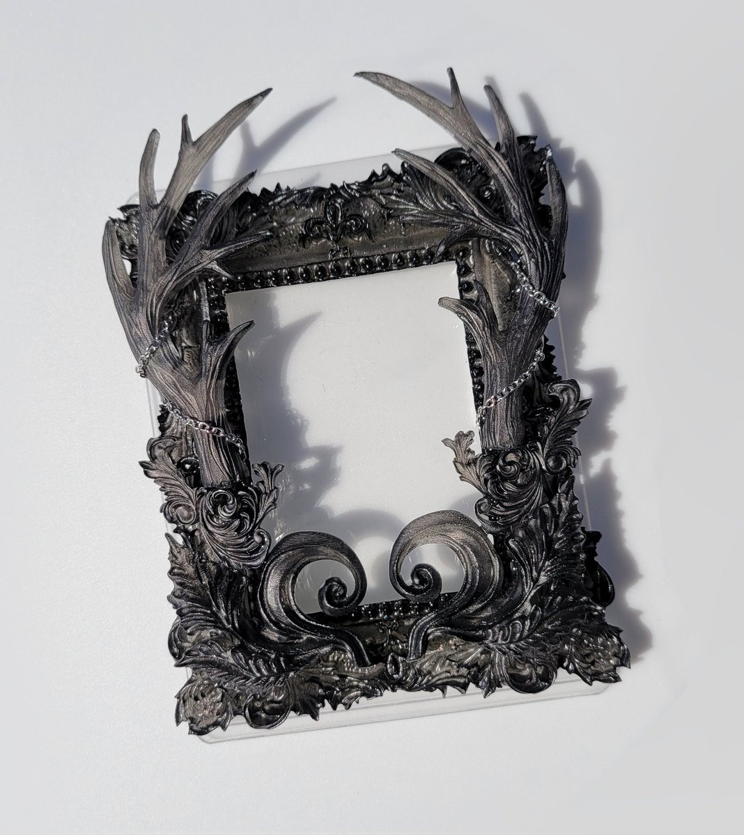 #RT 알티이벤트💜

#RT+#FOLLOW 해주신 한분께 사진 속 탑꾸를,
#RT 해주신 한분께 랜덤탑꾸를 하나 보내드립니다~!!!

감사합니다!!!💜💜💜

#레진탑꾸 #탑꾸 #탑로더 #레진아트 #데코덴탑꾸
레진탑꾸 탑꾸 탑로더 레진아트 데코덴탑꾸