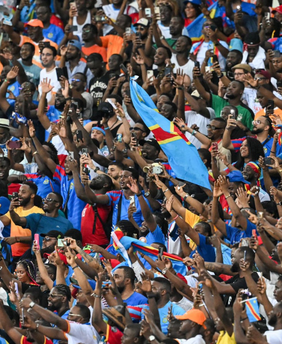 Bakambu17's tweet photo. LEOPARDS 🇨🇩 https://t.co/1BhVTZzSJx