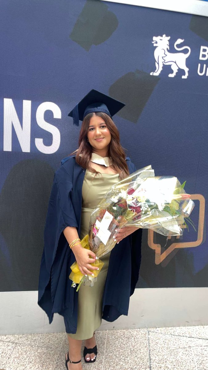 miss_kousar's tweet photo. Travelled back to England to celebrate my graduation with my family and loved ones! My degree has taken me across the world🇸🇦 🤍I am BCU @BCUAlumni https://t.co/AzJ47BVE1C