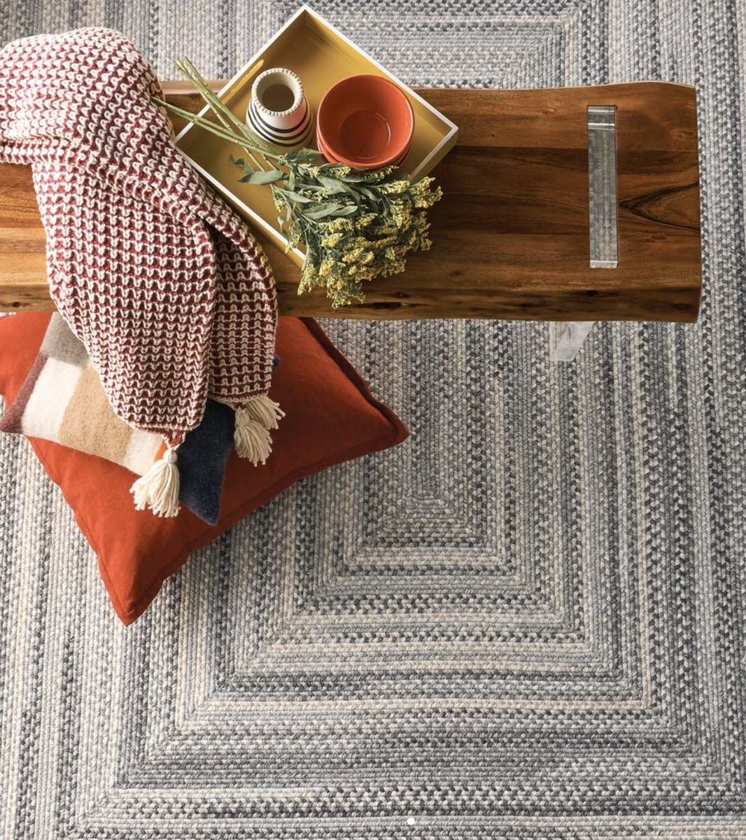 Lisa Davenport tweet media