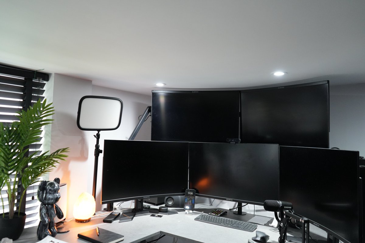 L E X | Investing, Trading, Property tweet media