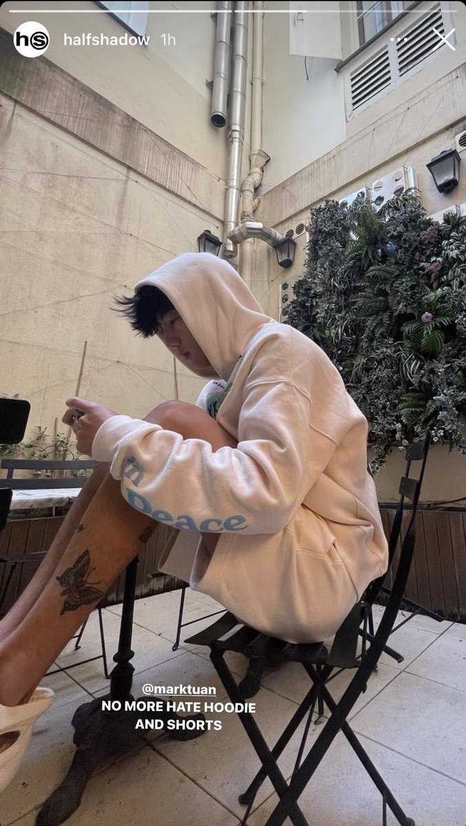 jinyoungjin22's tweet photo. ขายเสื้อ hoodie Half shadow #halfshadow สีครีมแบบมาร์คแกะแต่ไม่เคยใส่ไซส์ M ราคา 2,880 บาท
สนใจ dm หรือนัดรับตามแนวbts ได้ค่ะ 💕
#ตลาดนัดอากาเซ่ #ตลาดนัดอากาเซ #ตลาดนัดกัซ https://t.co/89Lmaiqi1G