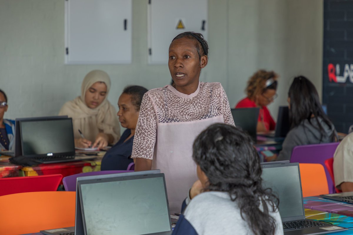 RLabs's tweet photo. Empowering women through technology!
Today our Digi Women dived into the digital world with Gmail, Slides, Docs, and the essential etiquette skills for effective communication and document writing.
#DigiWomen #DigitalInclusion #Academy #WomenInTech #RLabs #RLabsWomen #FF2024 https://t.co/CJg0Ikzkdk
