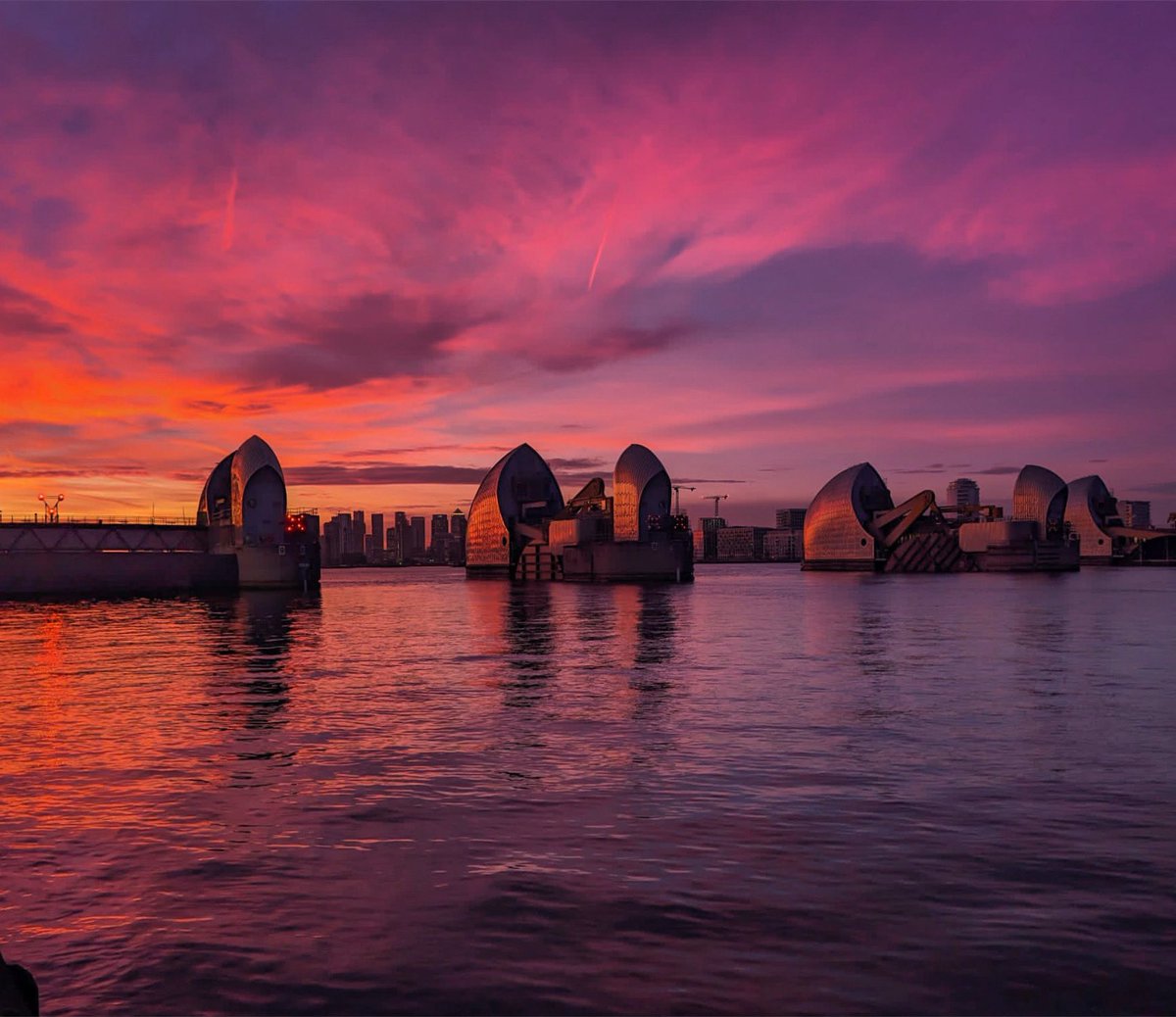 🏹 February, what took you so long? 💗

The very first sunset of a new month was a beauty, at The Thames Barrier 🫶🏽

📸 @mael_london2003 (IG) 🙏🏽

Let Greenwich capture your heart this February - latest newsletter in the link below, and don’t miss a beat💓

tinyurl.com/yr59hcnr