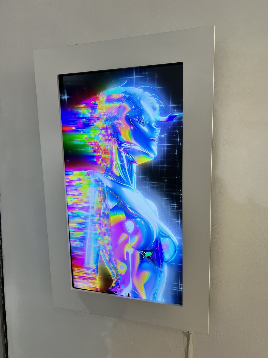 Finally got to see <a href="/Polygon1993/">POLYGON1993■</a> at <a href="/usn_gallery/">UltraSuperNew Gallery</a> today