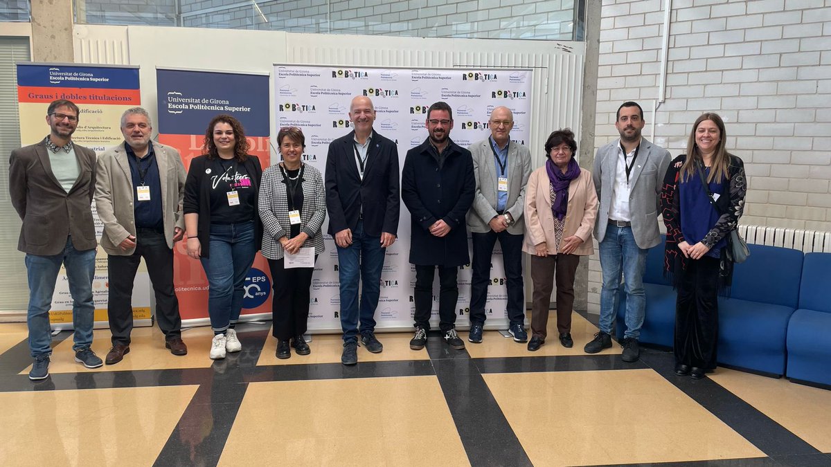 Matí de robòtica i <a href="/FLLGironaEPS/">FLL Girona</a> a la <a href="/UdGPolitecnica/">Escola Politècnica Superior #50EPS</a> #fllgirona
#fllvalencia #fllbarcelona 
#morethanrobots
<a href="/IngenieraSoy/">Ingeniera Soy</a> <a href="/PatronatEPS/">Patronat Politècnica</a> 
Molta sort a tot@s les i els participants!