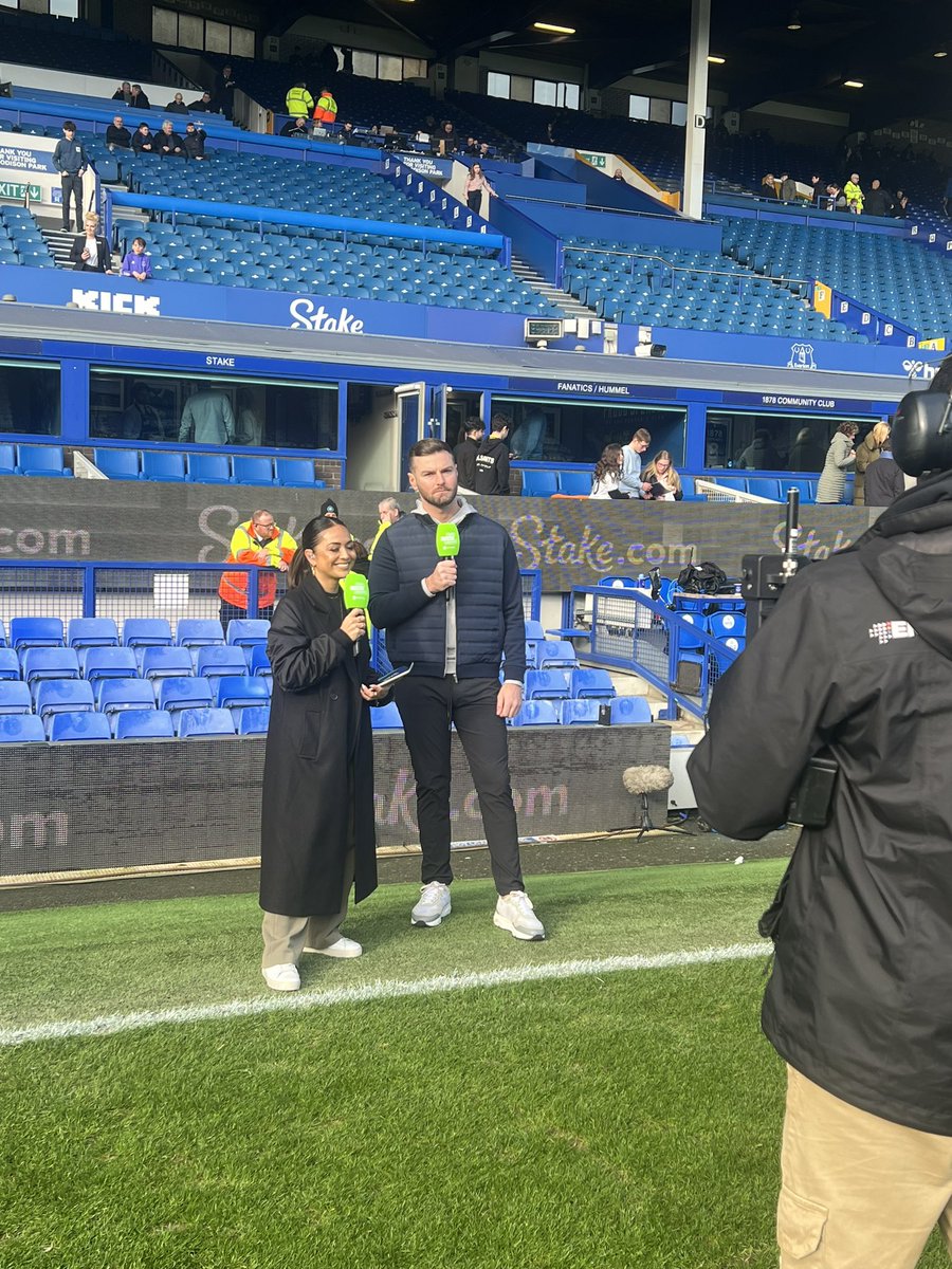 Check out <a href="/Benjwinst/">Benj</a> LIVE on TNT right now. 🔵