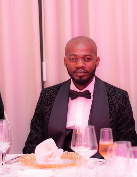 Joseph1Dimandja's tweet photo. #Booum ! Heureux Anniversaire à Monsieur @RabbiNkulambe1 qui fête une nouvelle année aujourd'hui ensemble de l'hon @leonnguwa2 @JeanlucienB @gabriel_loketo @Gustavecibangu @MulumbaGecoco. https://t.co/FIX3QAA4Q2